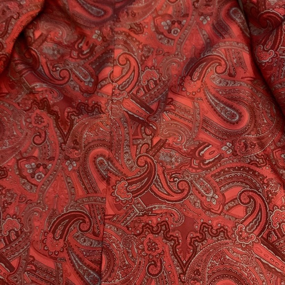 Red velvet vest - Picture 3 of 4